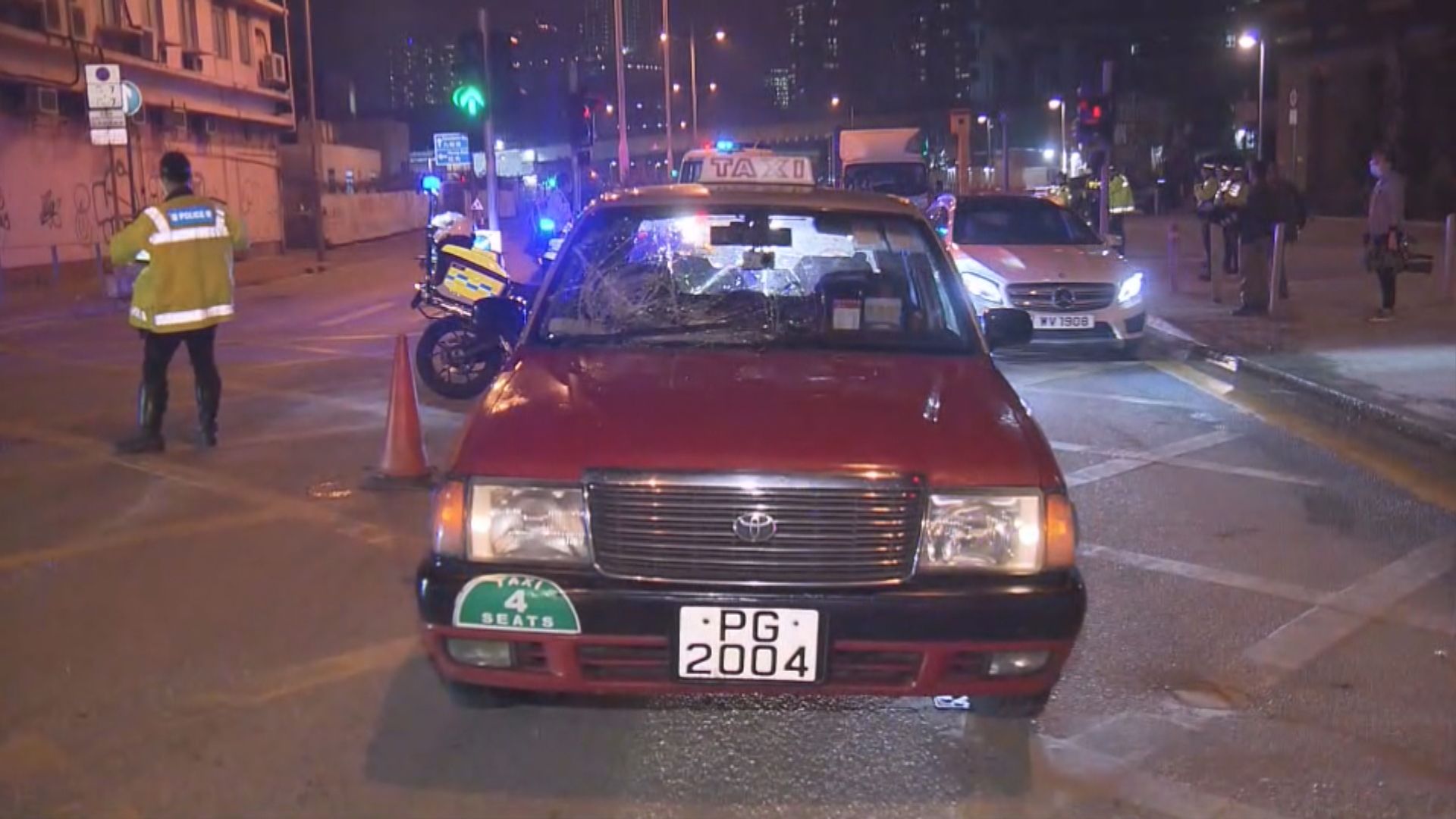 土瓜灣的士撞傷過路男途人