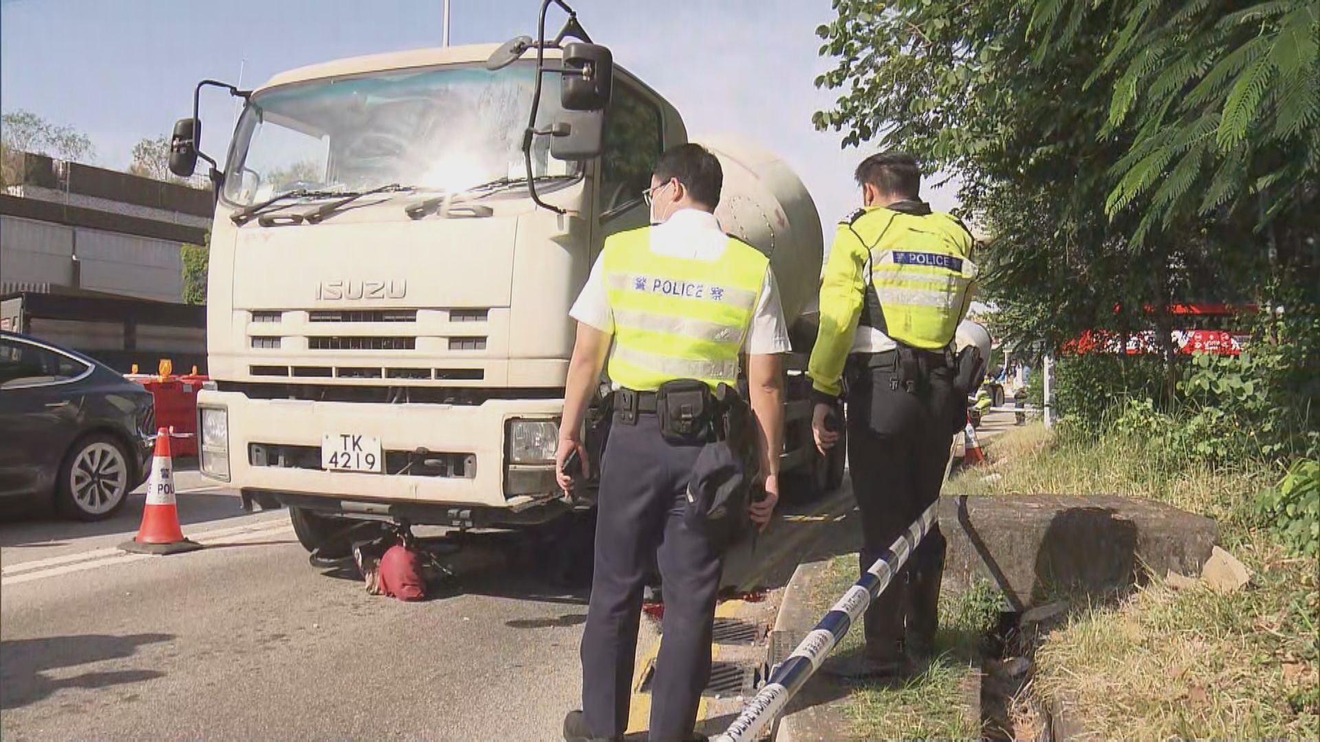 男子踏單車屯門公路與田螺車相撞重傷死亡