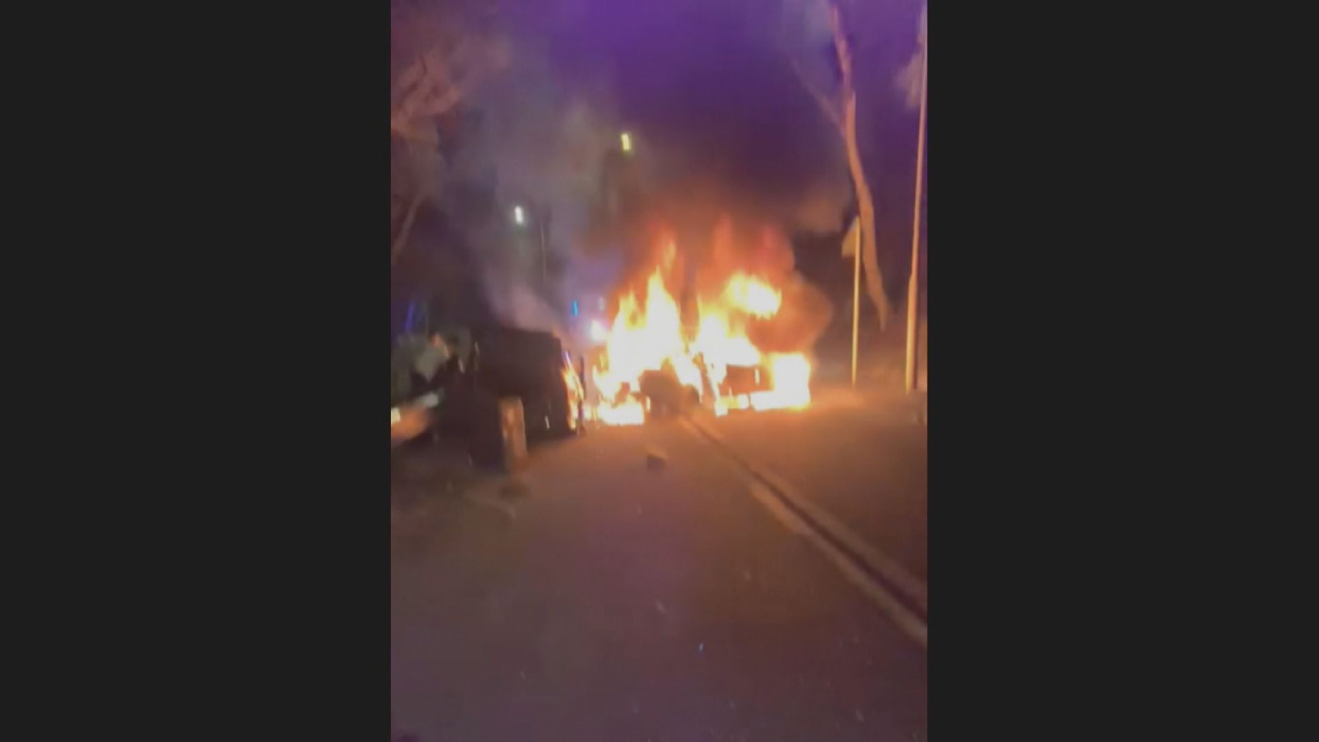 大埔新娘潭兩車相撞起火四傷　一名司機涉危駕被捕