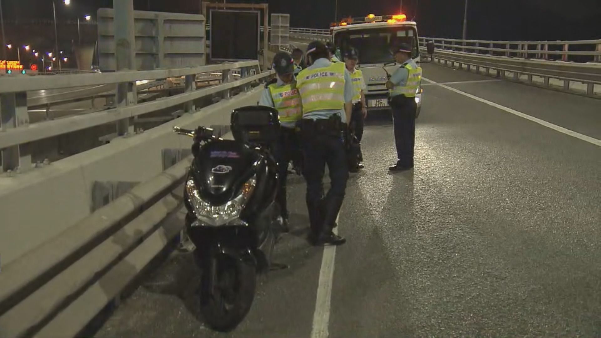 長青公路電單車撞壆 司機送院搶救後不治