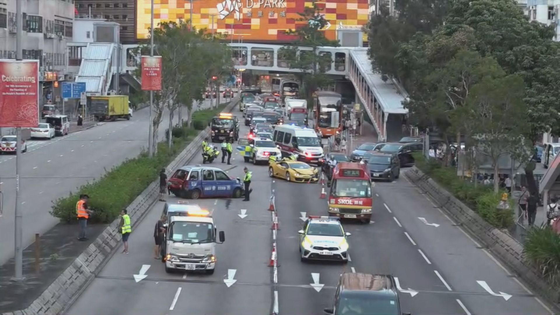 荃灣大涌道四車相撞釀七傷