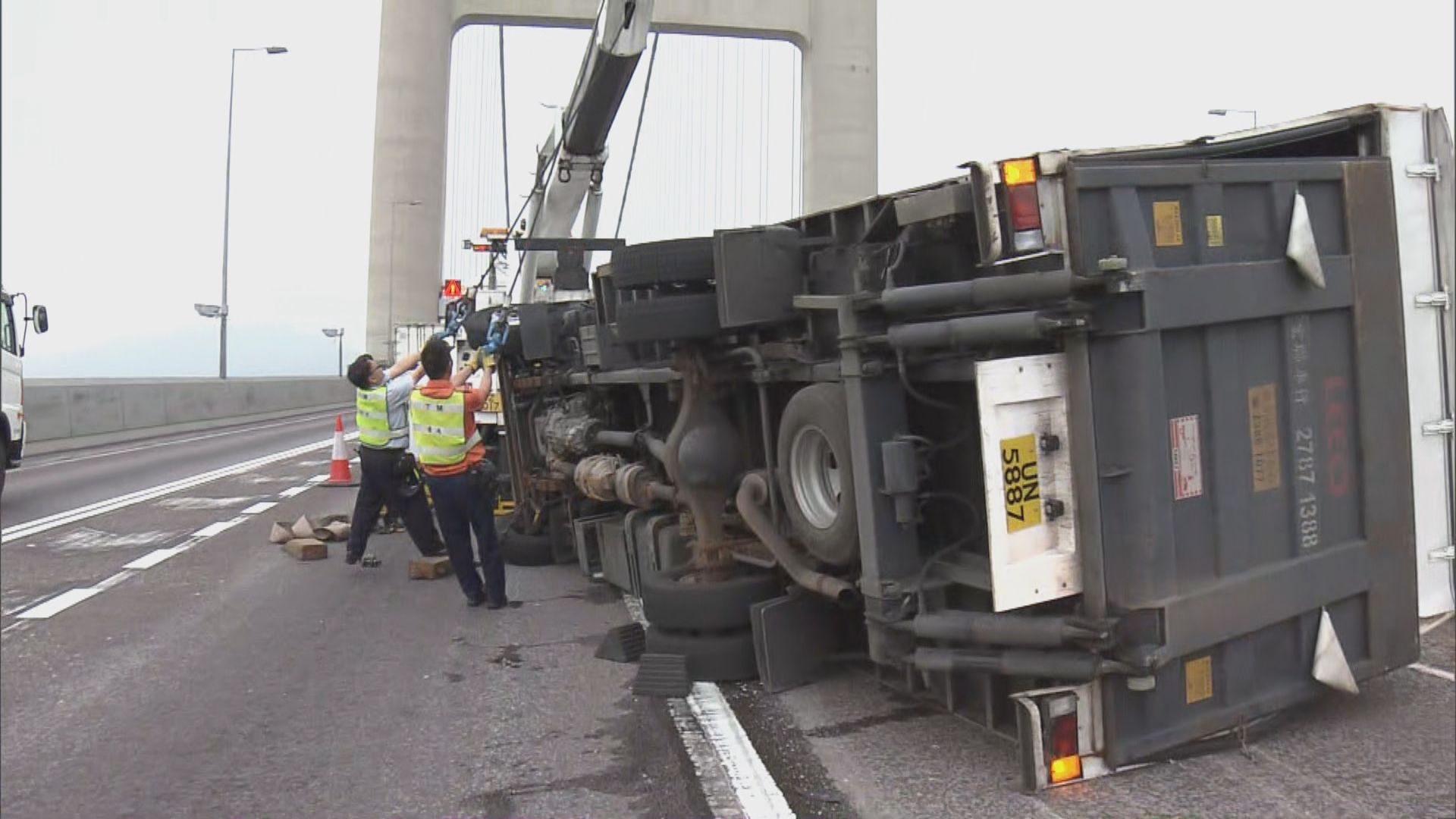 青嶼幹線三車相撞釀一傷