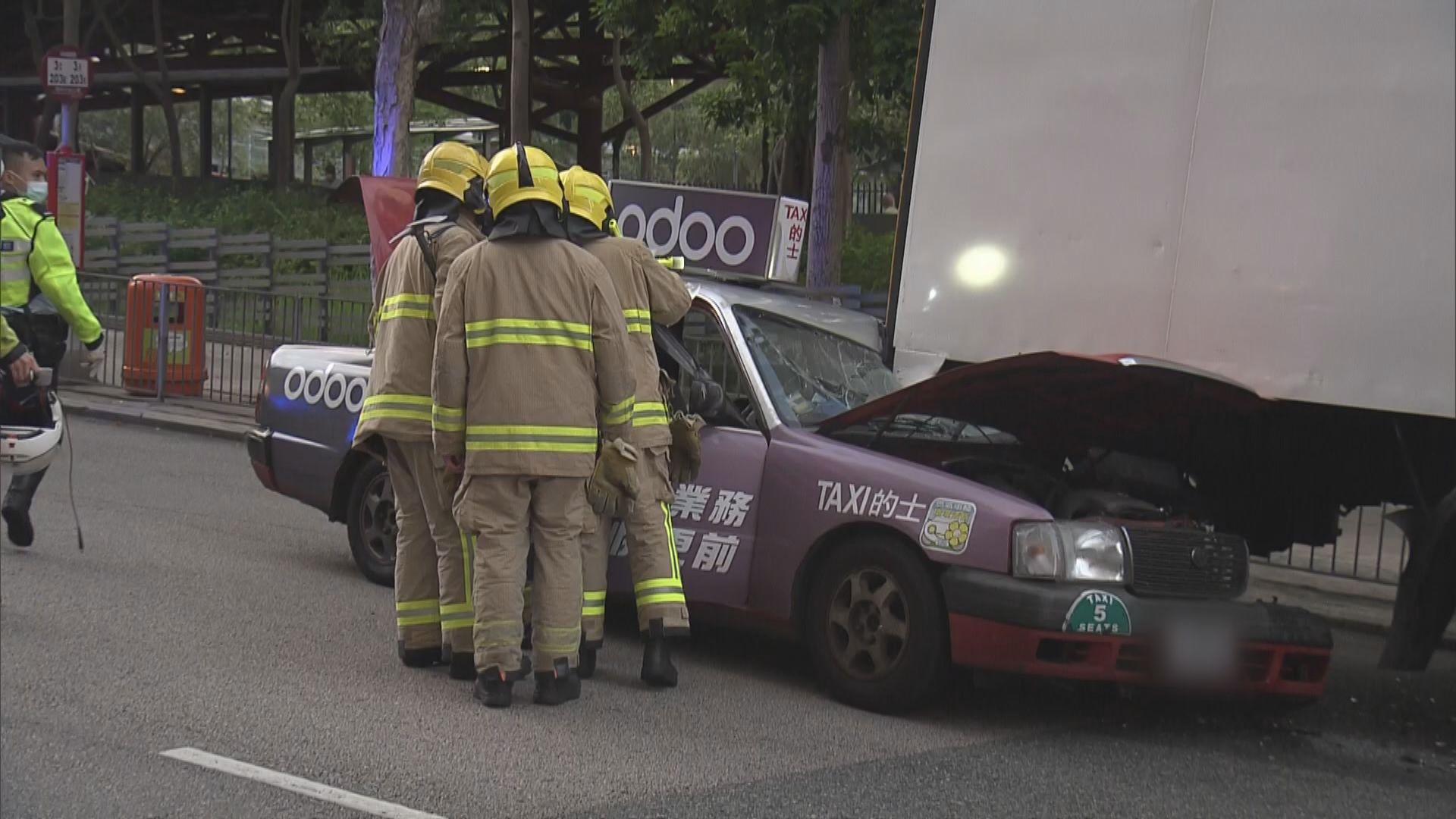 黃大仙車禍的士乘客受傷送院