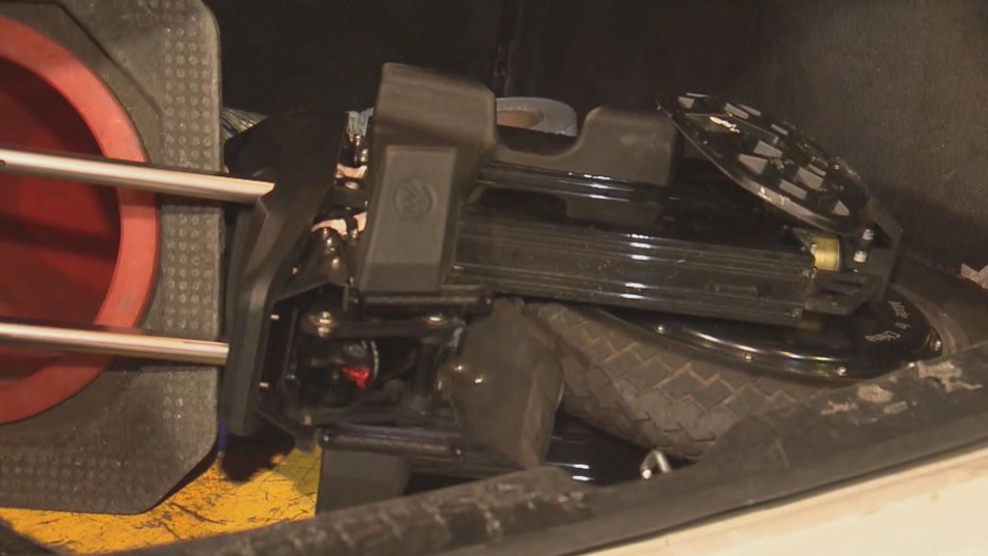 16歲青年踏電動「風火輪」 沙田坳道落斜撞傷女子