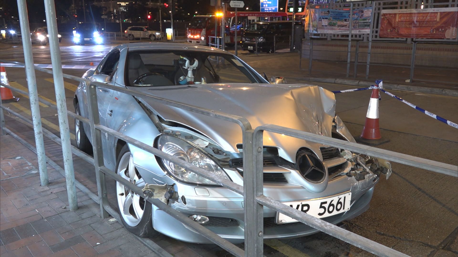 私家車油麻地瘋狂駕駛涉藏懷疑毒品