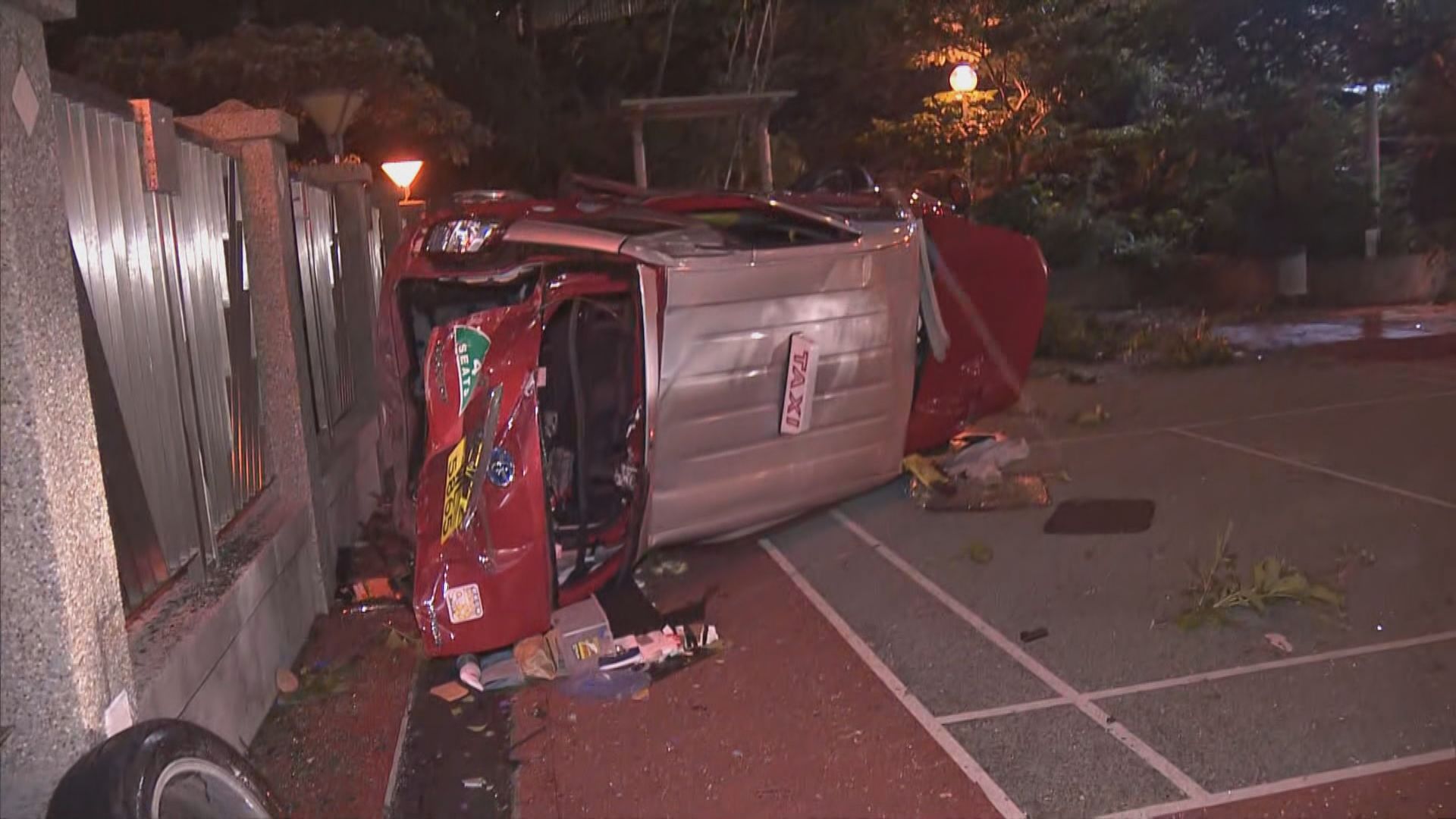 油塘的士失控衝斜坡　七旬司機傷