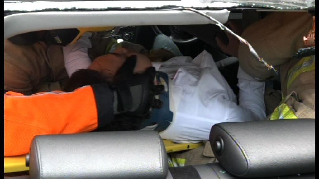 上環六車連環相撞四人傷