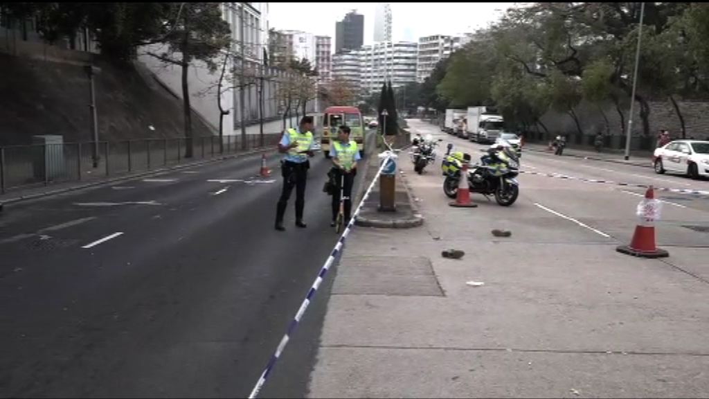 石硤尾女子遭小巴撞倒不治　司機被捕