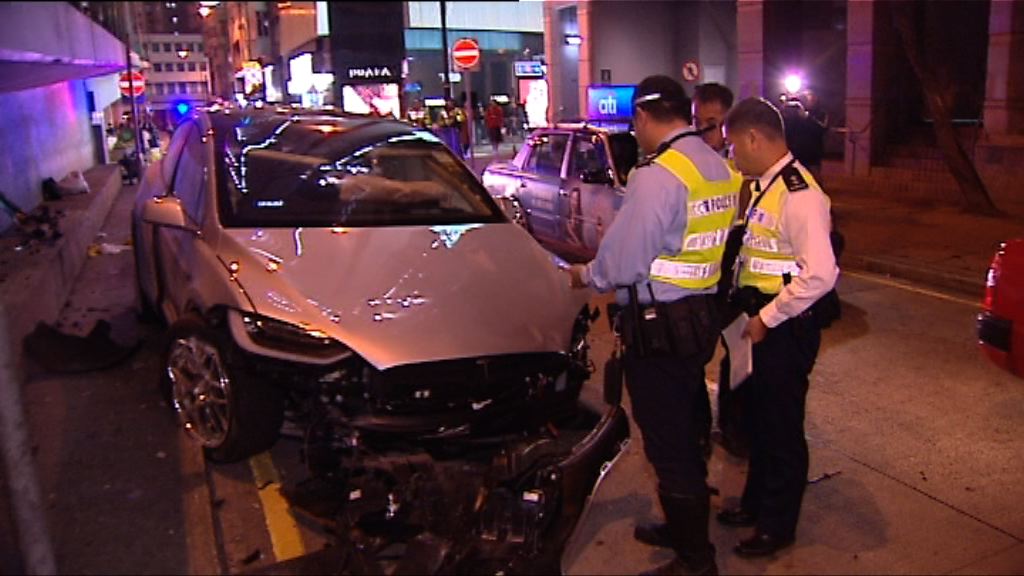 銅鑼灣男子遭私家車撞倒昏迷送院