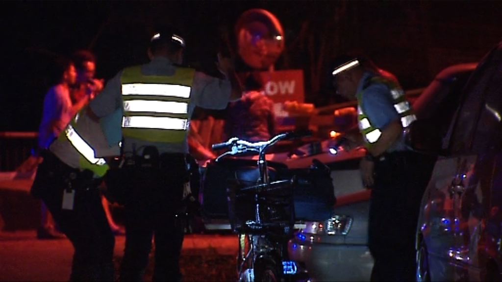 男子踏電動單車遭客貨車撞斃