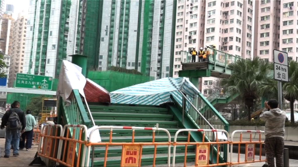 柴灣吊臂車撞天橋柴灣道全線重開