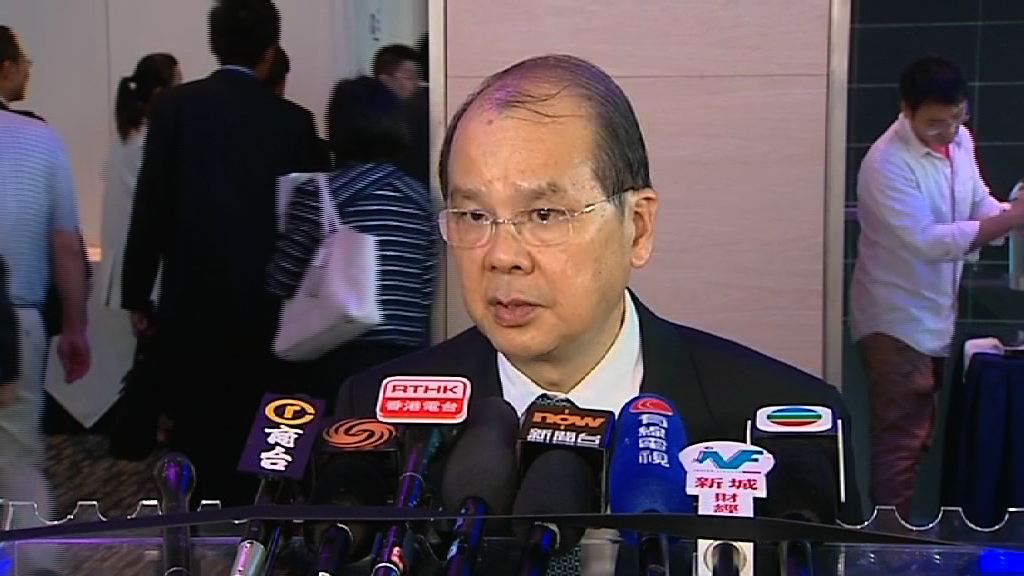 張建宗：會檢視現行規管司機工時守則