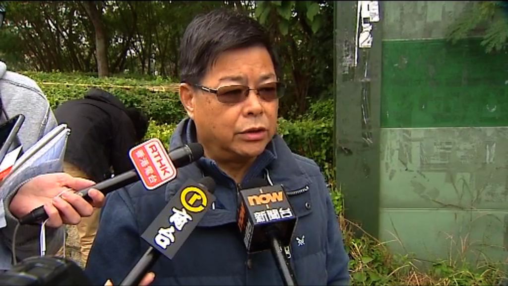 錦上路村民稱現場不時有車衝燈冀關注