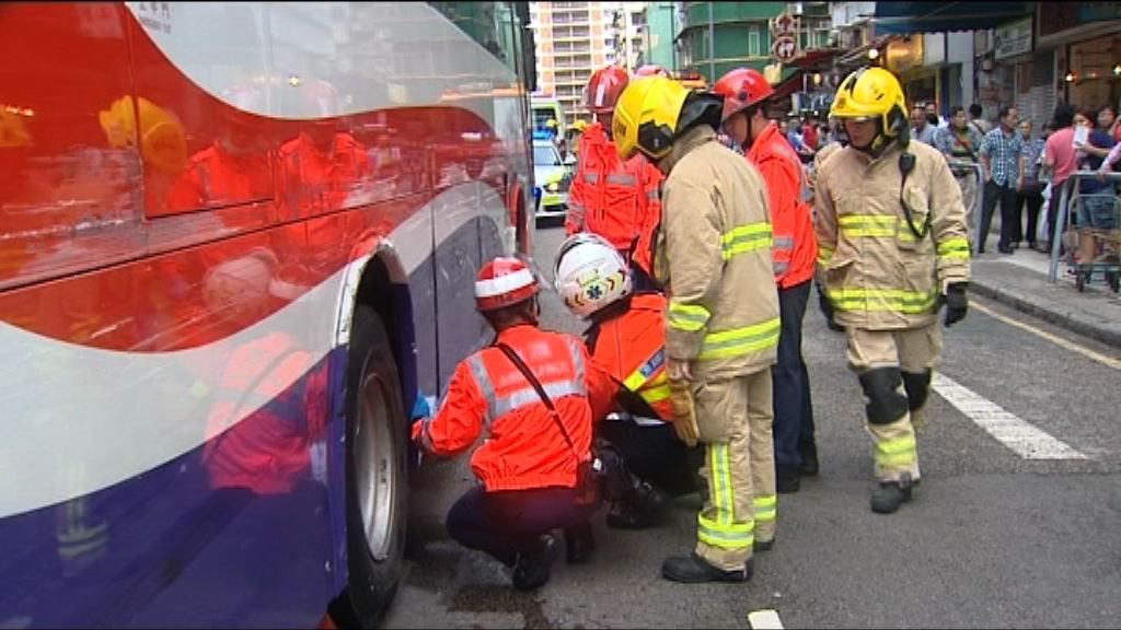 土瓜灣旅巴撞斃兩途人　司機被捕