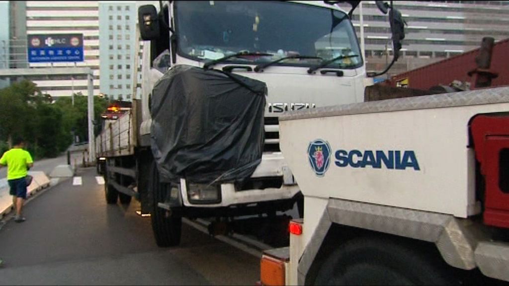 葵涌貨櫃碼頭有司機疑遭貨車倒後撞倒輾斃