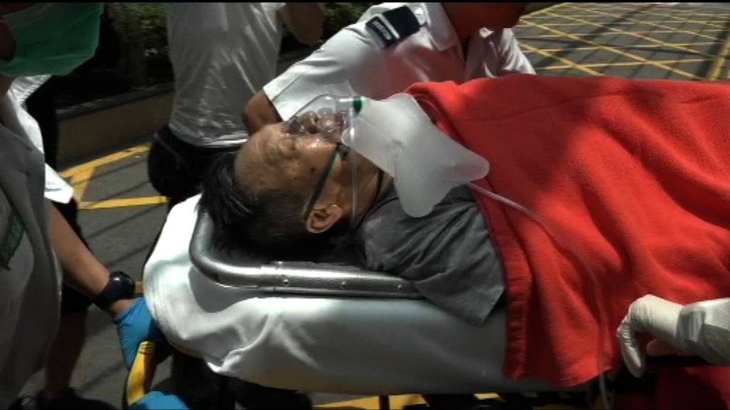 東涌男子遭旅遊巴壓傷腳重傷送院