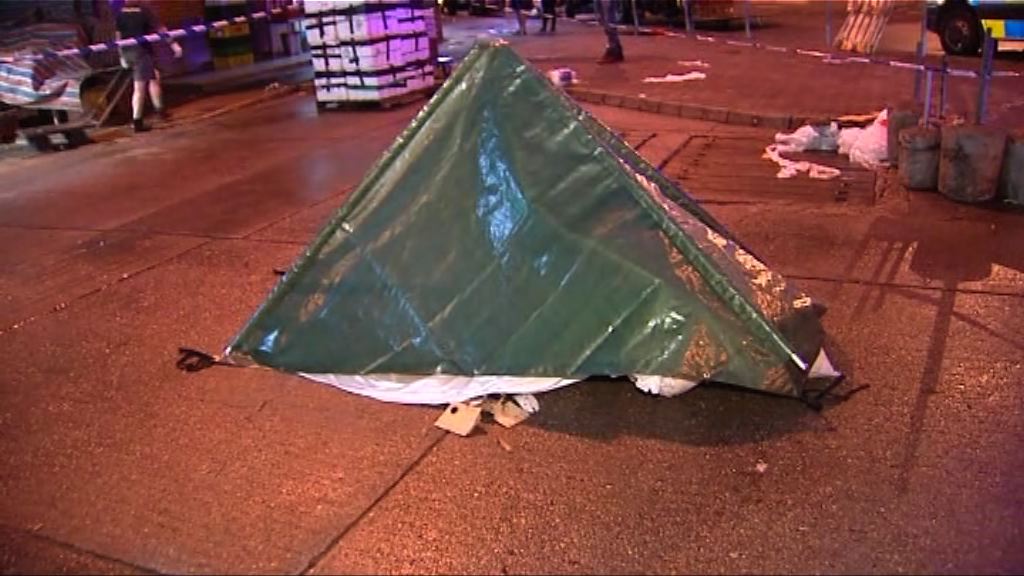 旺角老婦疑遭貨車倒後輾斃