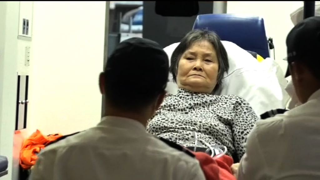 港鐵坑尾村站兩輕鐵撞23人傷