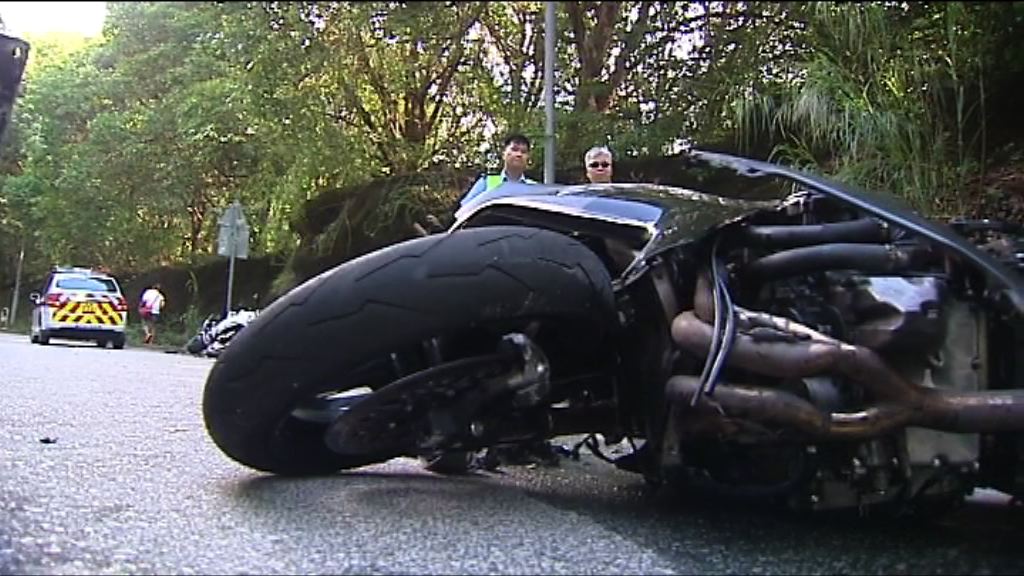 八鄉四車相撞　一死兩傷