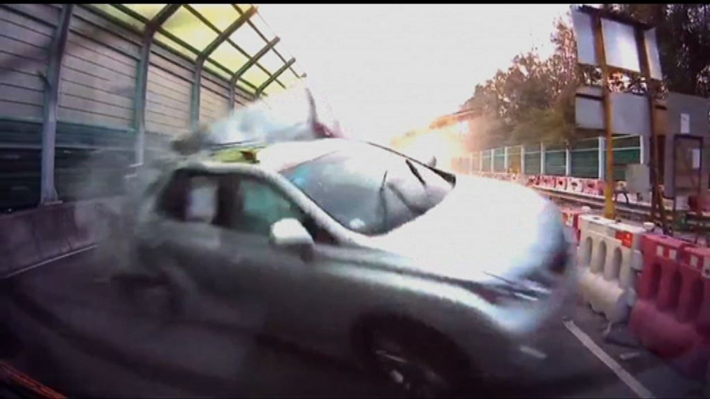 粉嶺私家車逃避警方追截失事釀兩死