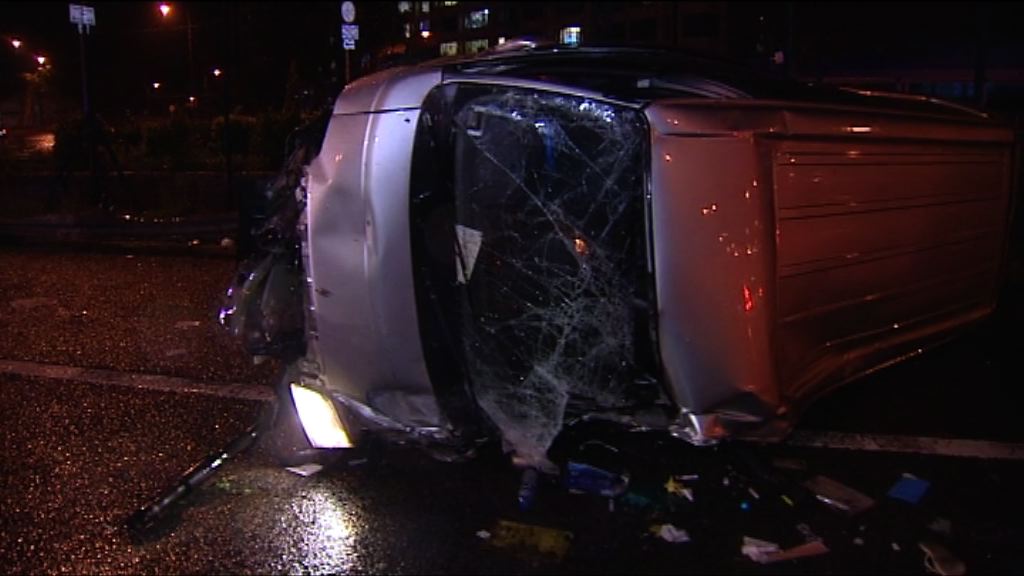 吐露港兩車相撞　警方調查是否有人亂切線