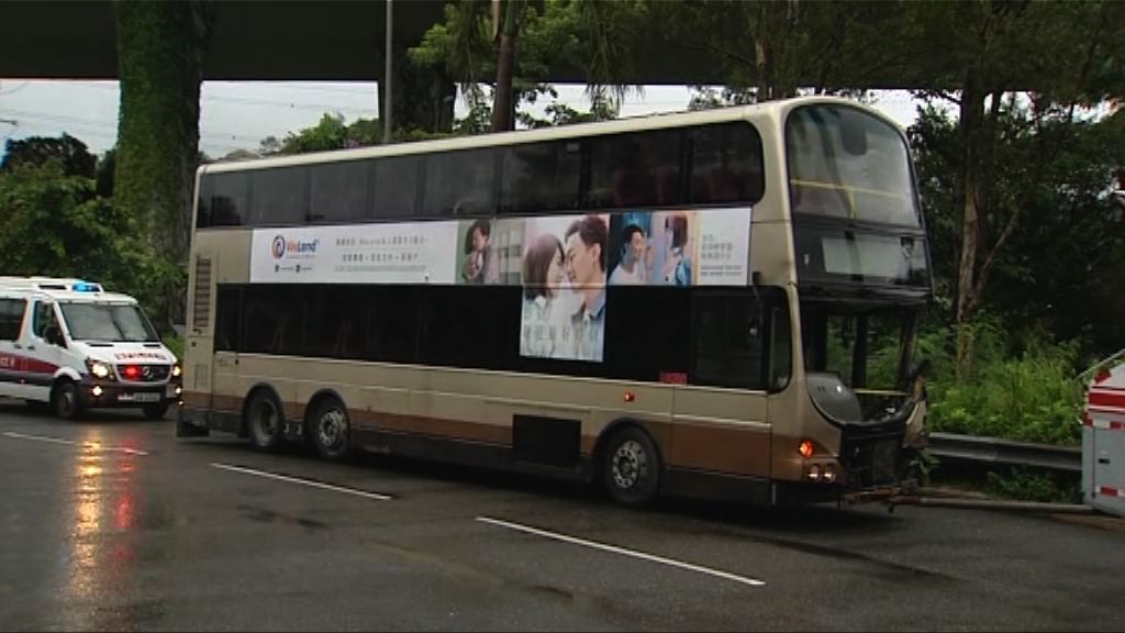 警方正追緝偷九巴司機