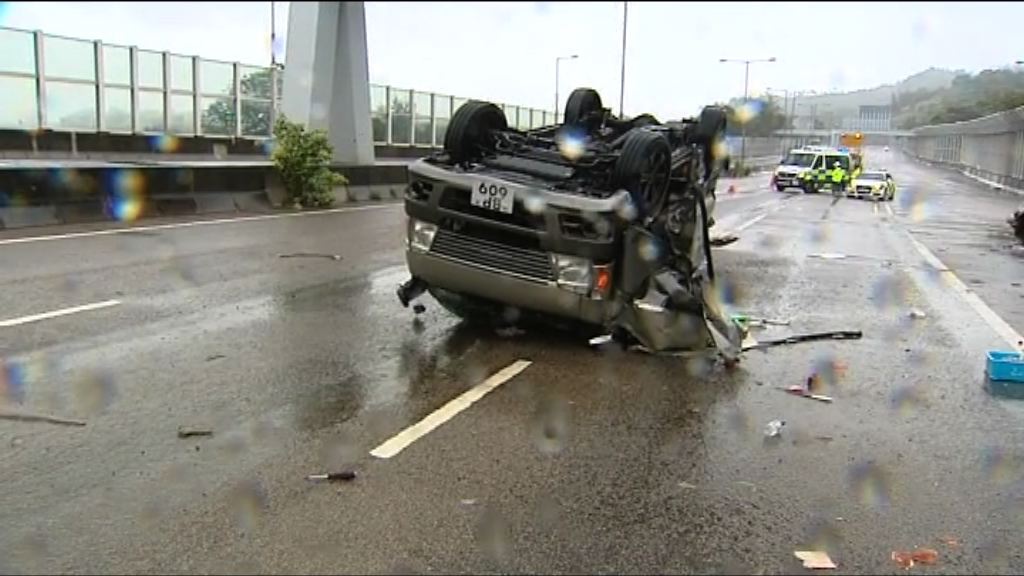 元朗公路車禍　警指會調查是否涉惡劣天氣