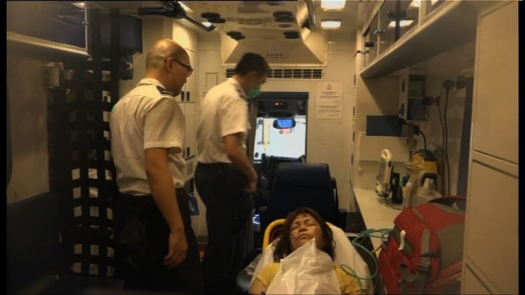 尖沙咀三車相撞14名內地客送院