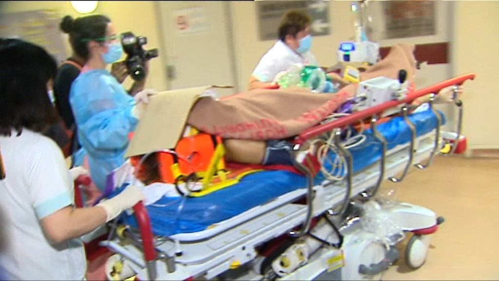 荃灣四車相撞釀五傷　一人墮橋底