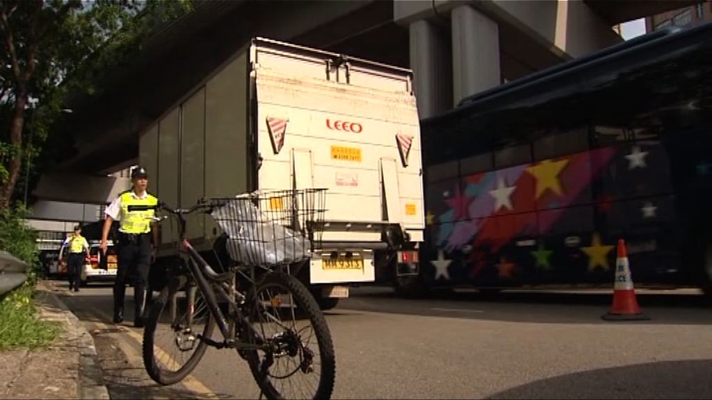 元朗踏單車女子遭貨車撞斃