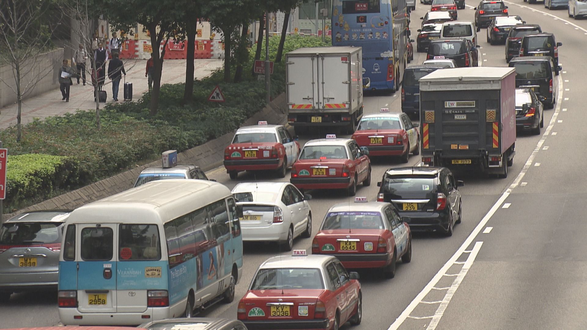 新加坡網約車平台TADA在港試行　運輸署將去信重申法例