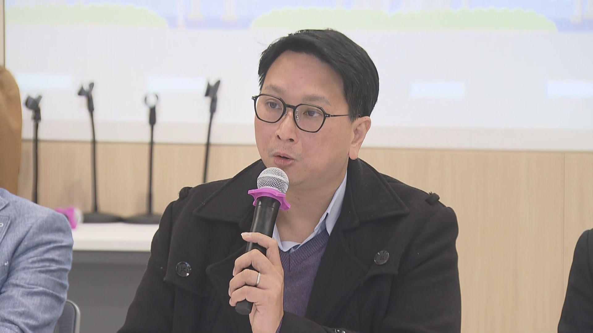 東九過山綫今年第三季招標　鄧家彪倡設新例監管票價及營辦商