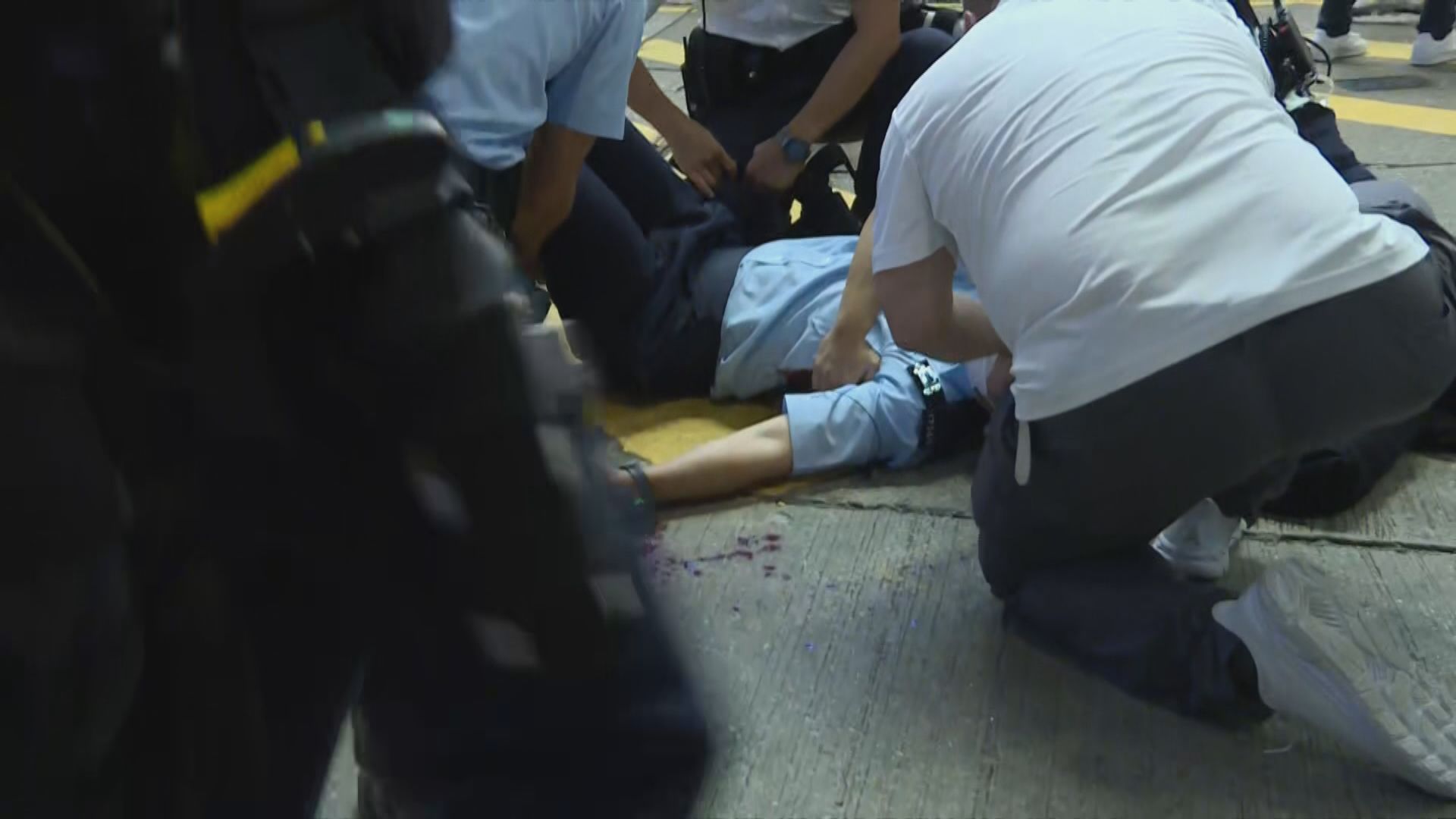 市民悼襲警疑犯　鄧炳強：美化恐怖主義令人心寒