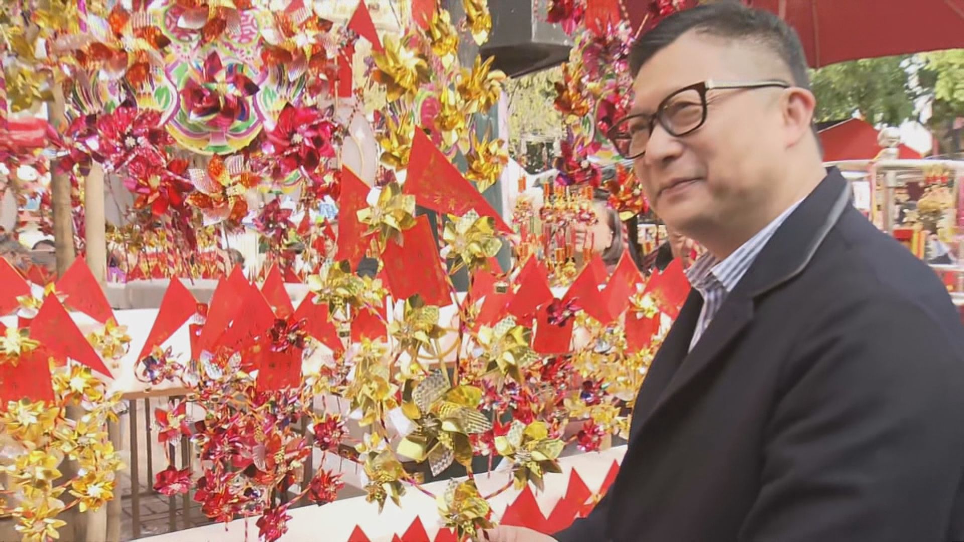 鄧炳強到大埔林村視察