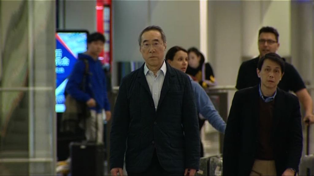 唐英年返港處理父親後事