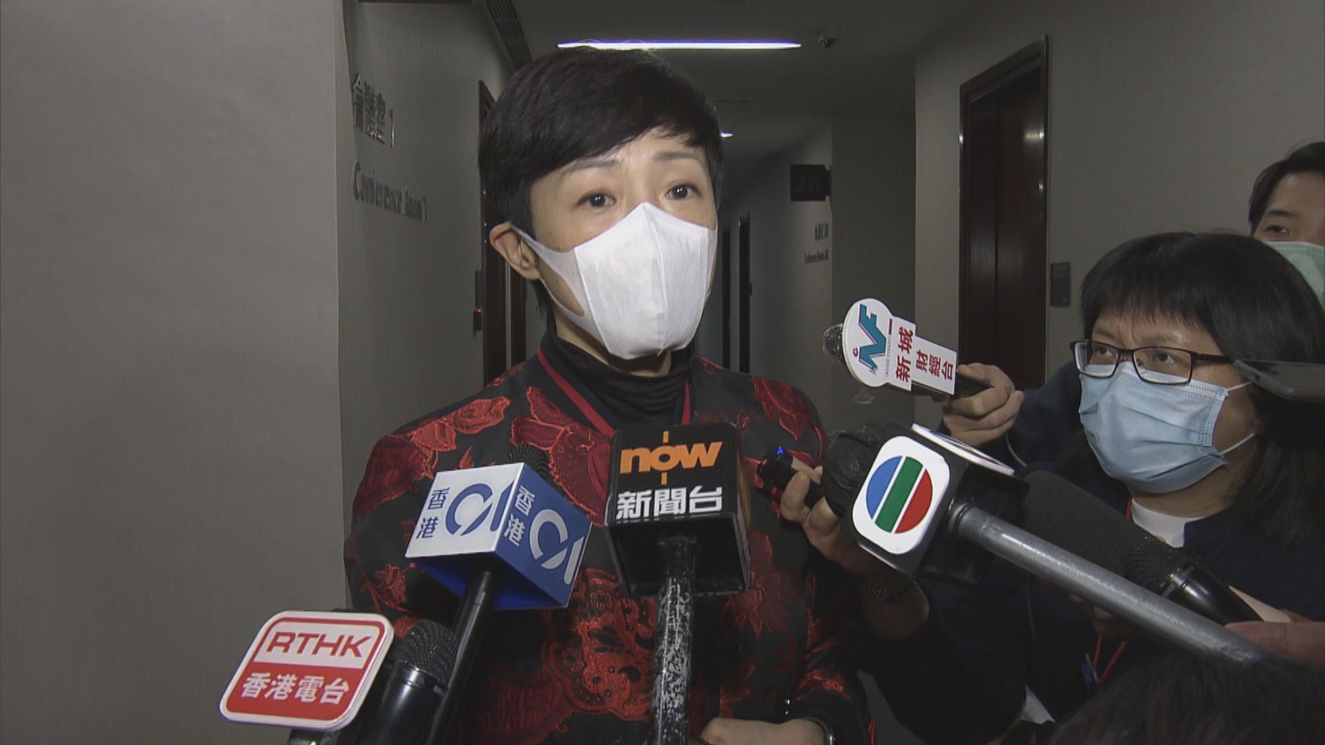 日前酒吧聚集　陳淑莊︰已關門非公眾場所