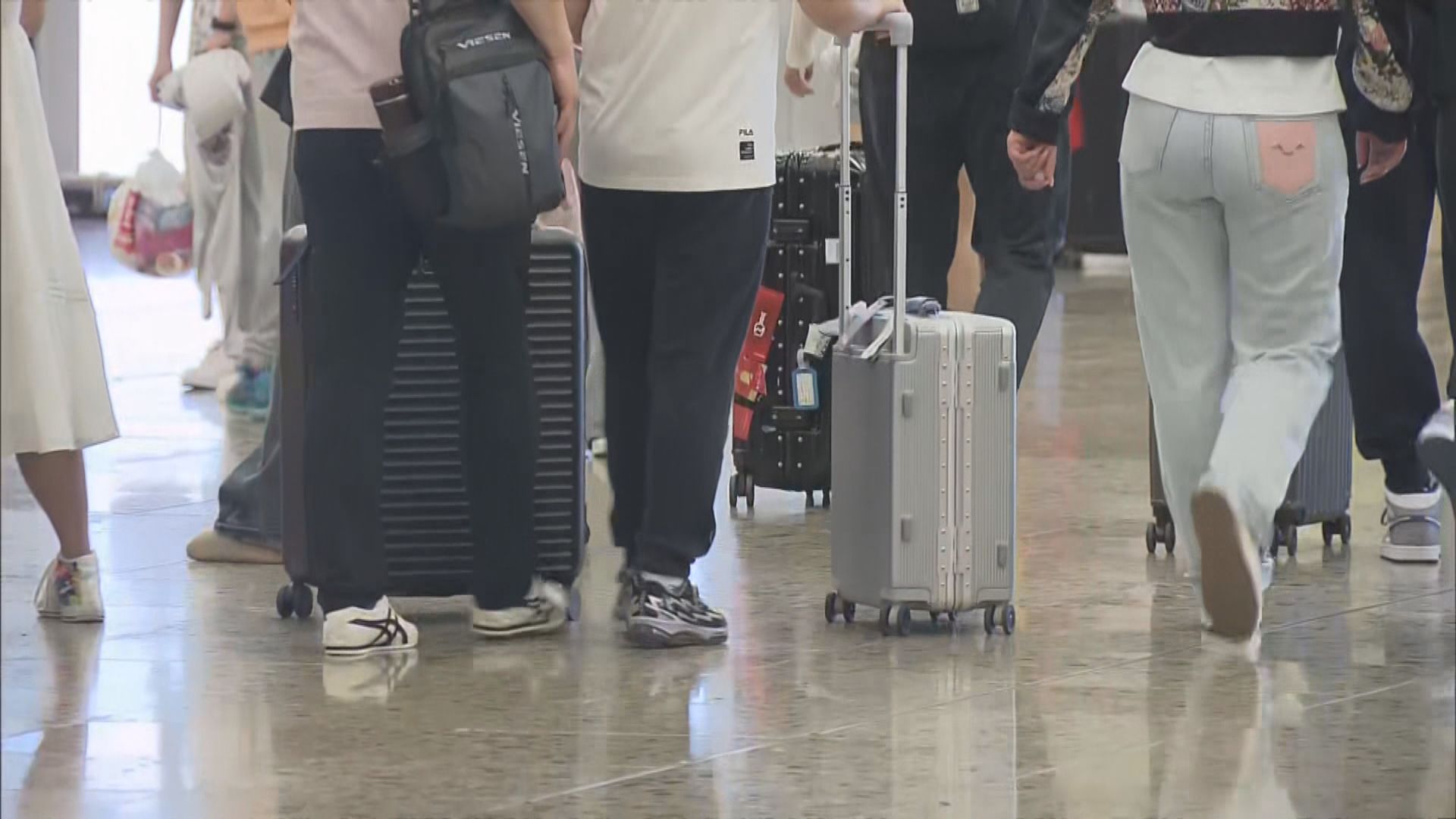 7月訪港旅客約360萬人次 按月上升31%