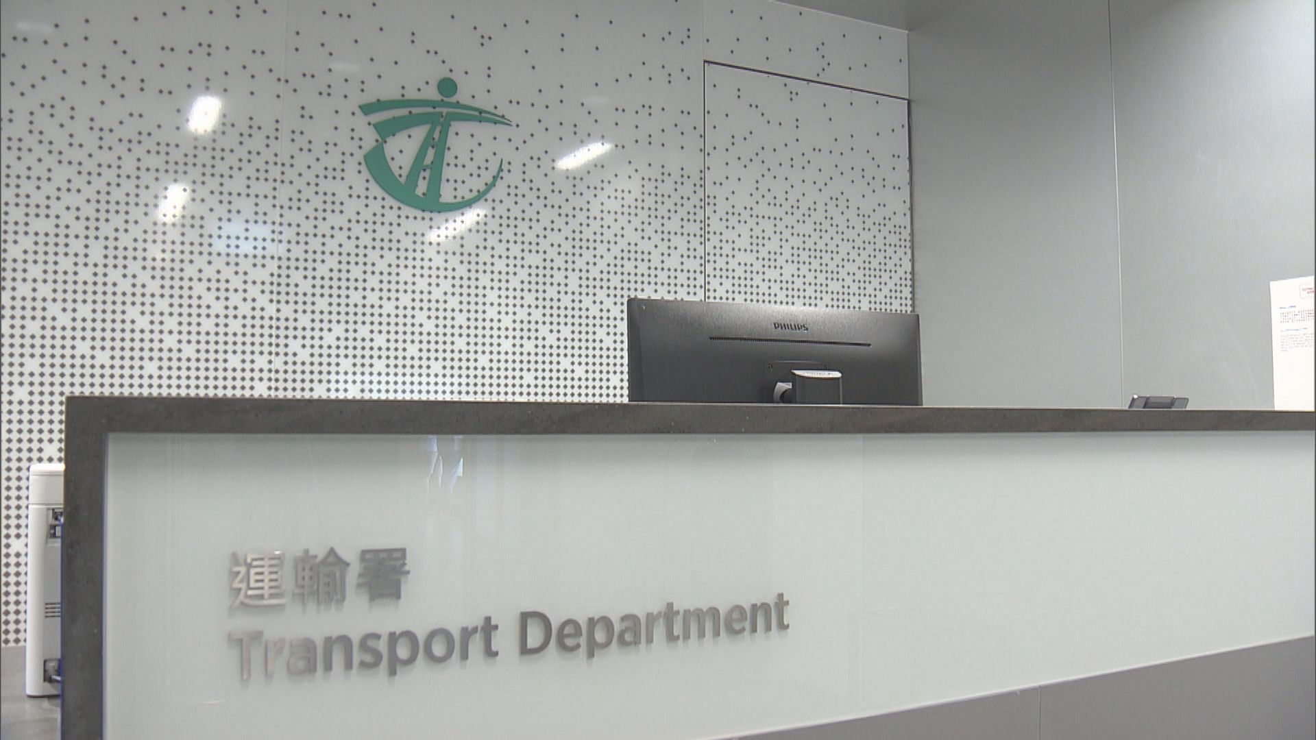 考車禁加裝輔助裝置　運輸署稱會加強跟進行動