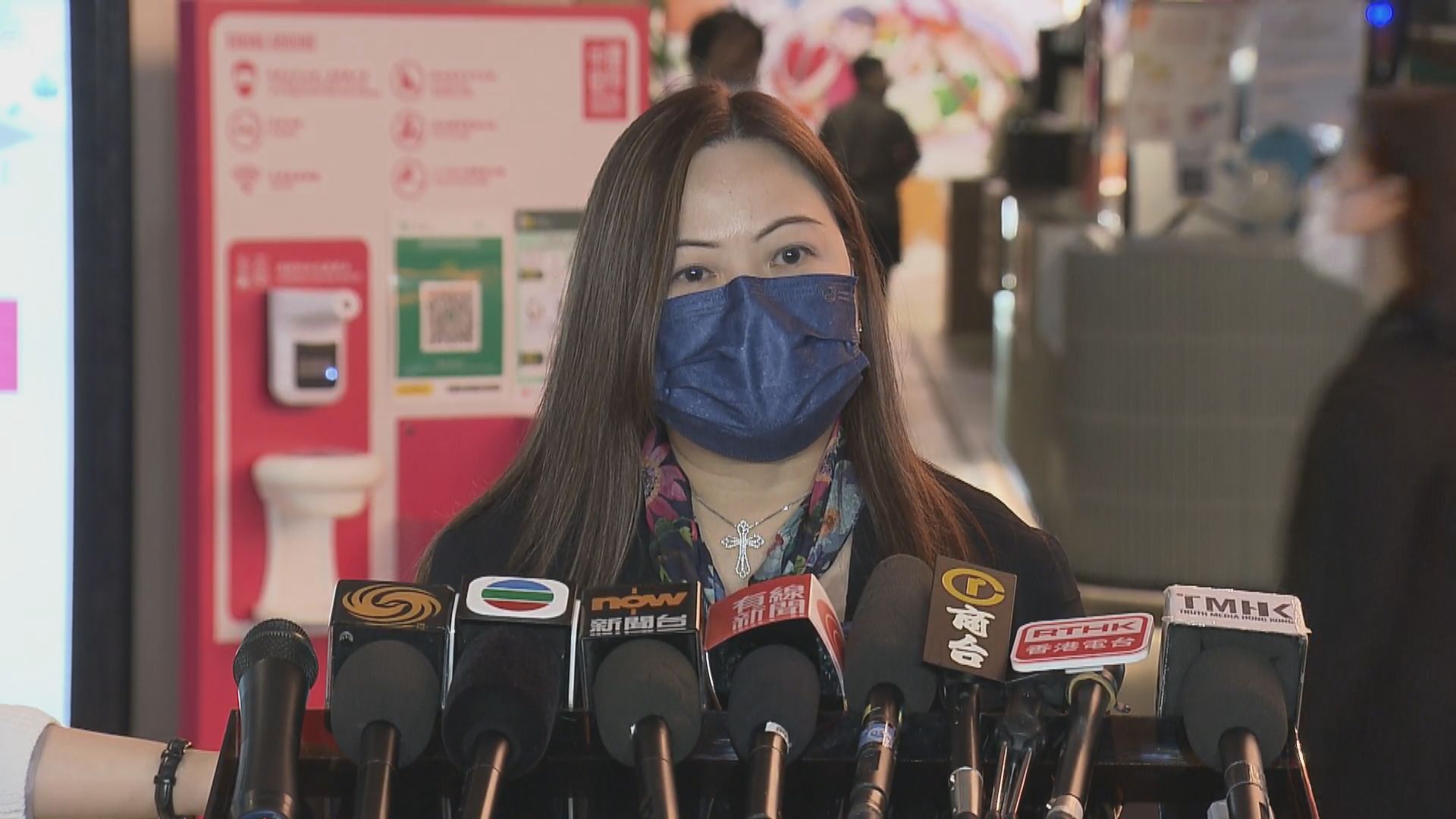 運輸署：研究立法要求巴士乘客佩戴安全帶