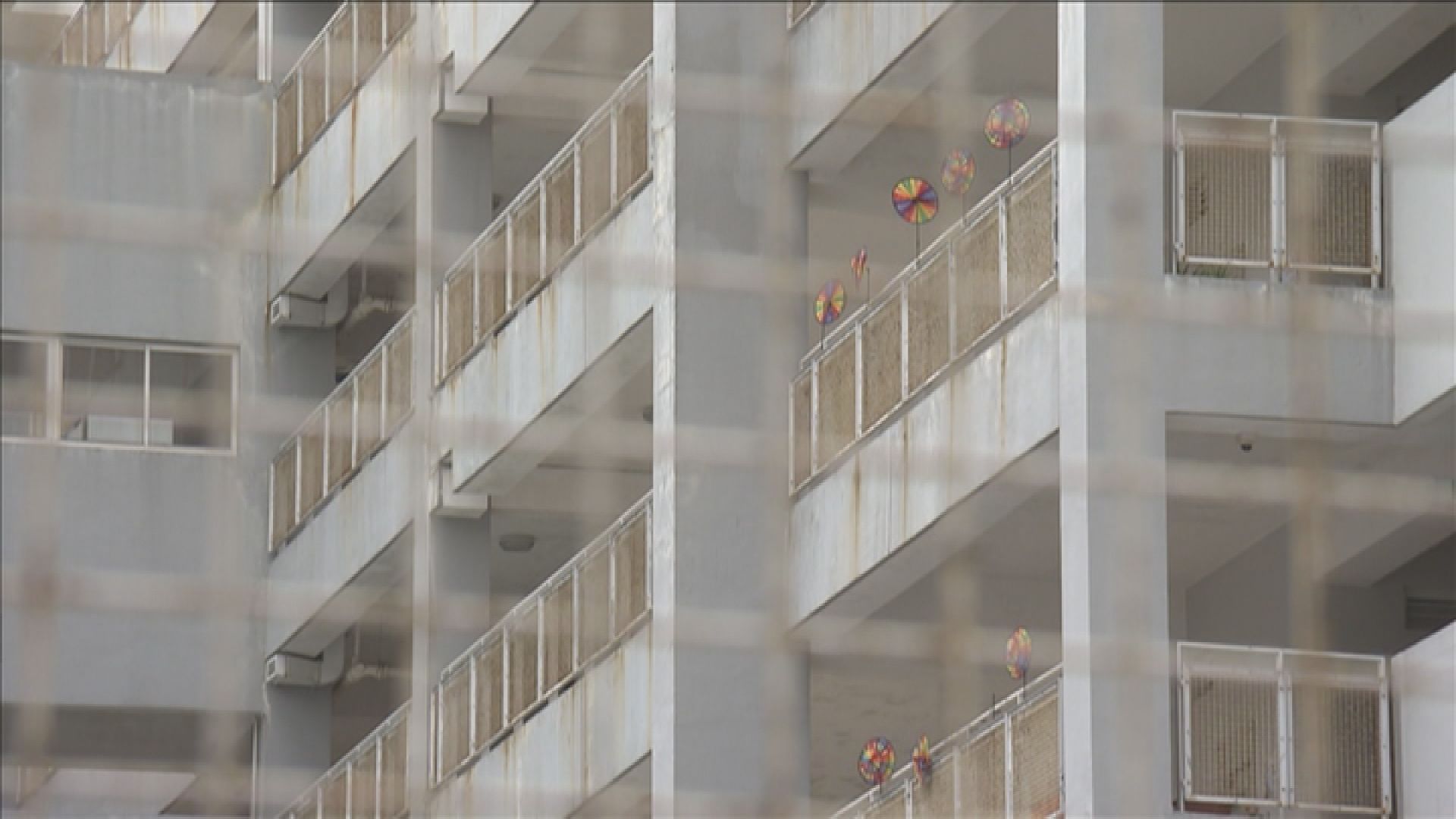 調查：八成教師感頗大或極大工作壓力