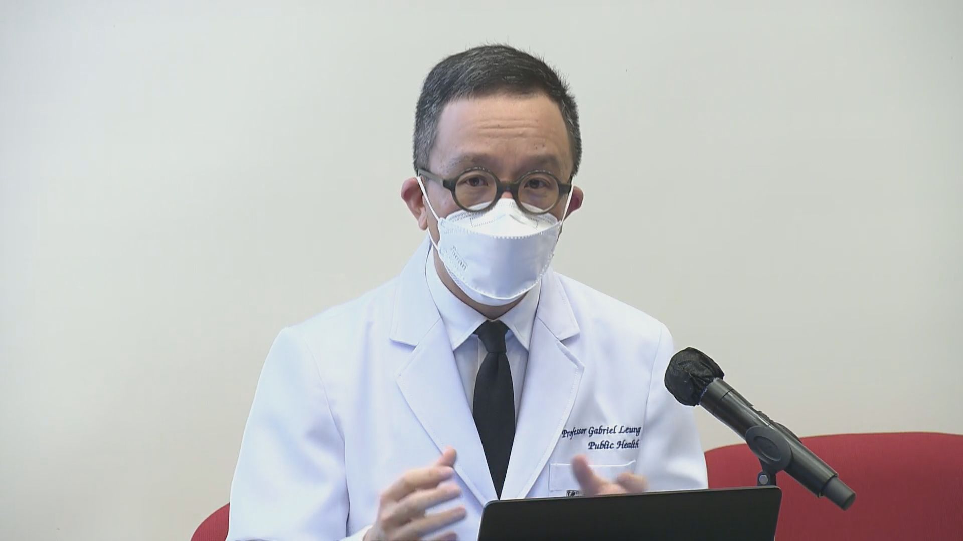 梁卓偉︰應七天內完成檢測　寧延長中心運作時間