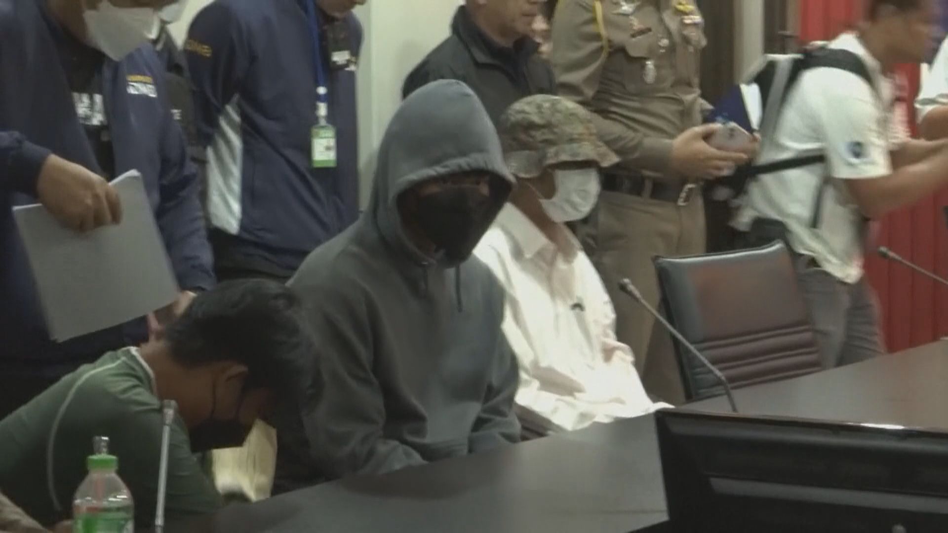 泰國警方拘捕三人涉與曼谷商場槍擊案有關