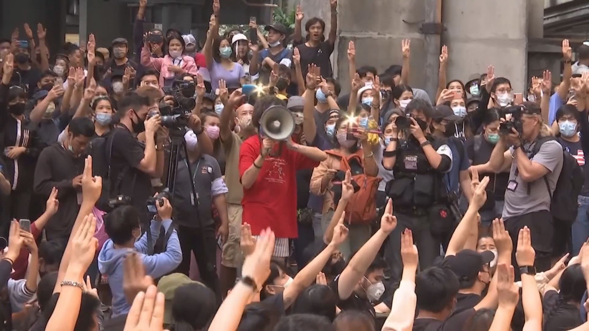 泰警方下令調查新聞媒體　指部分內容致社會動盪