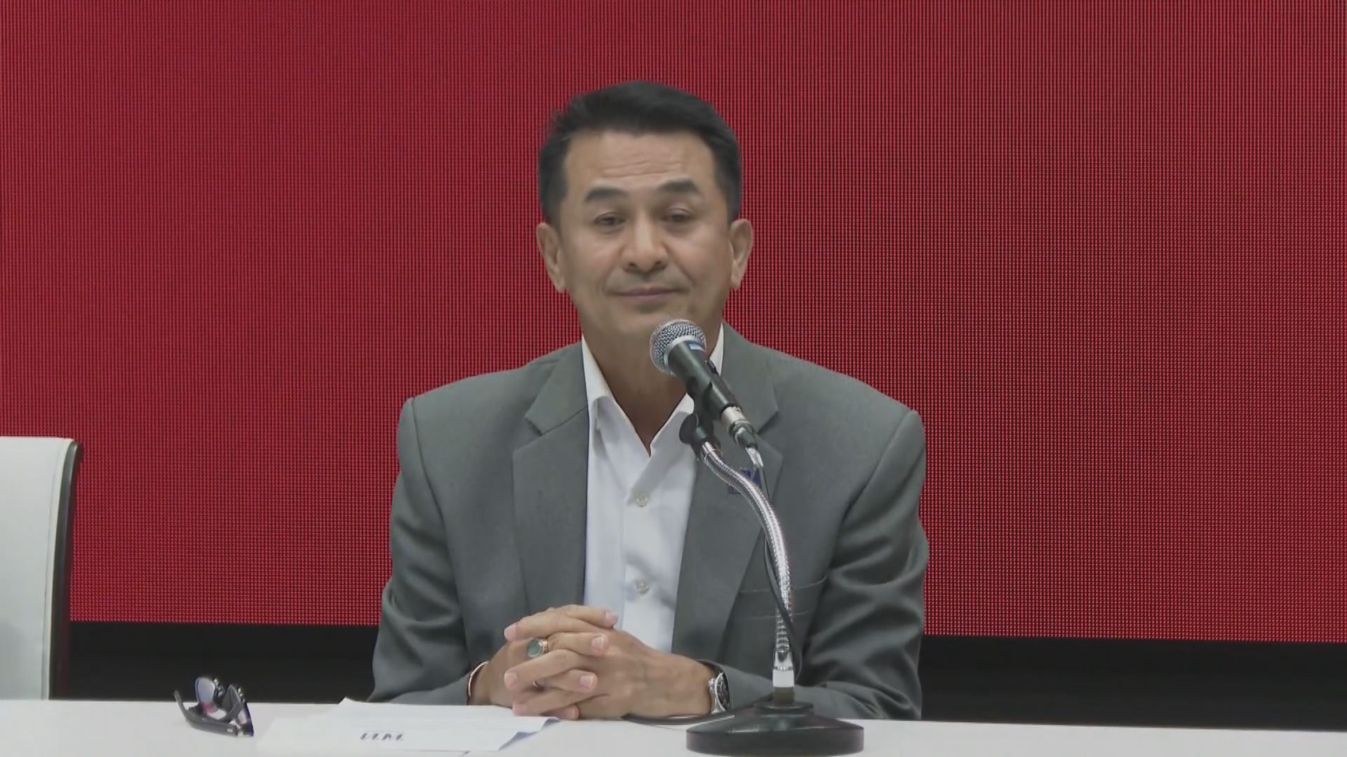 為泰黨將提名地產大亨社他角逐總理