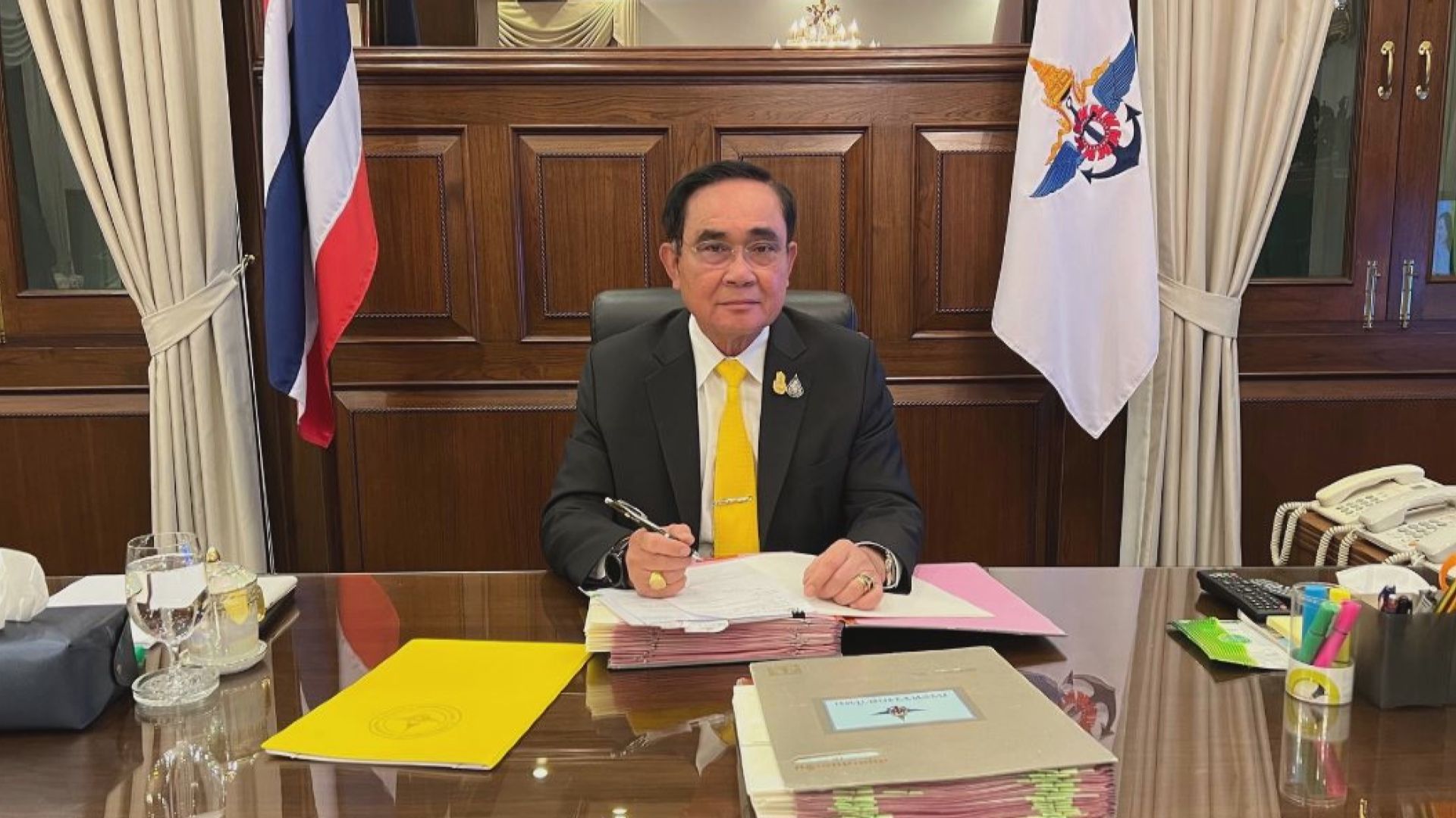 巴育：繼續以泰國防長身份服務人民