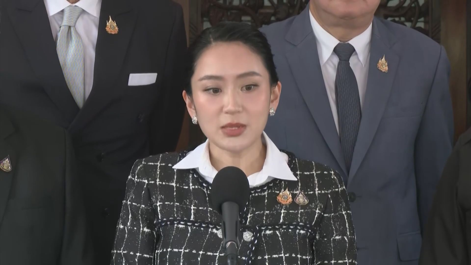 泰國前總理佩通坦宣布辭任為泰黨黨魁