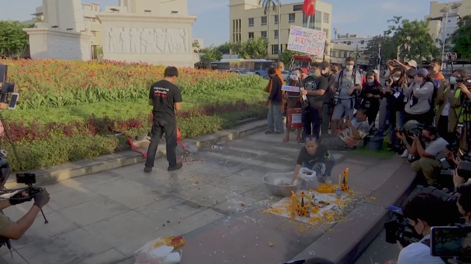 泰國民眾示威要求總理巴育下台