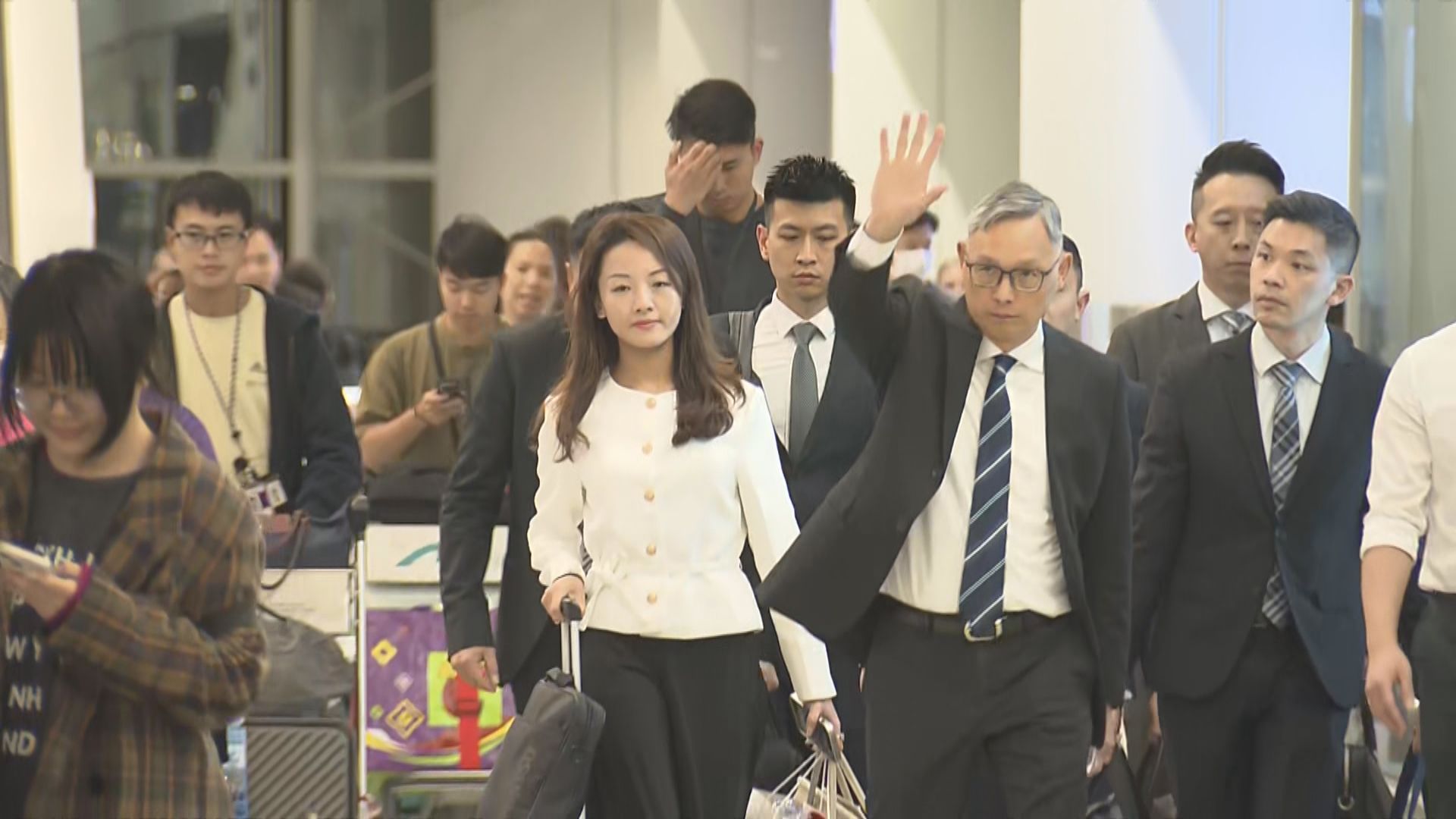 卓孝業返港　認為今次行程有實質進展