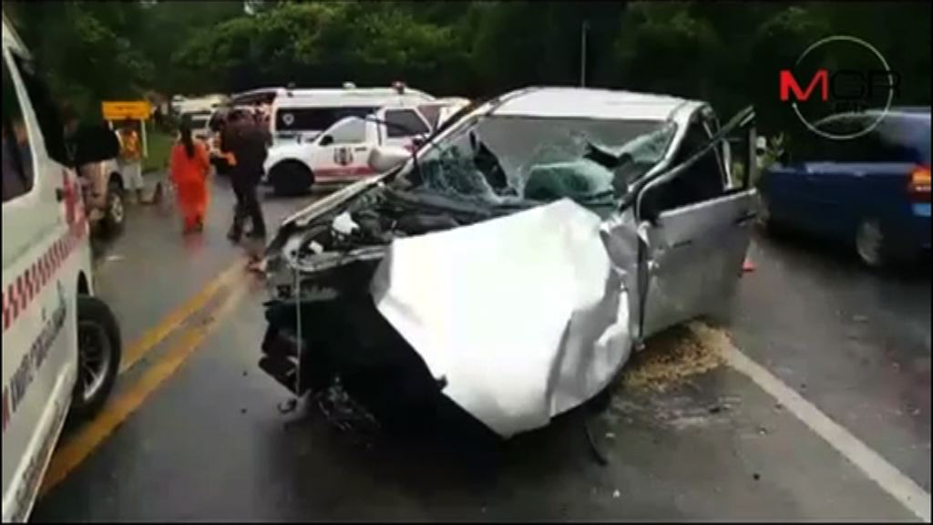11名中國遊客清邁撞車受傷