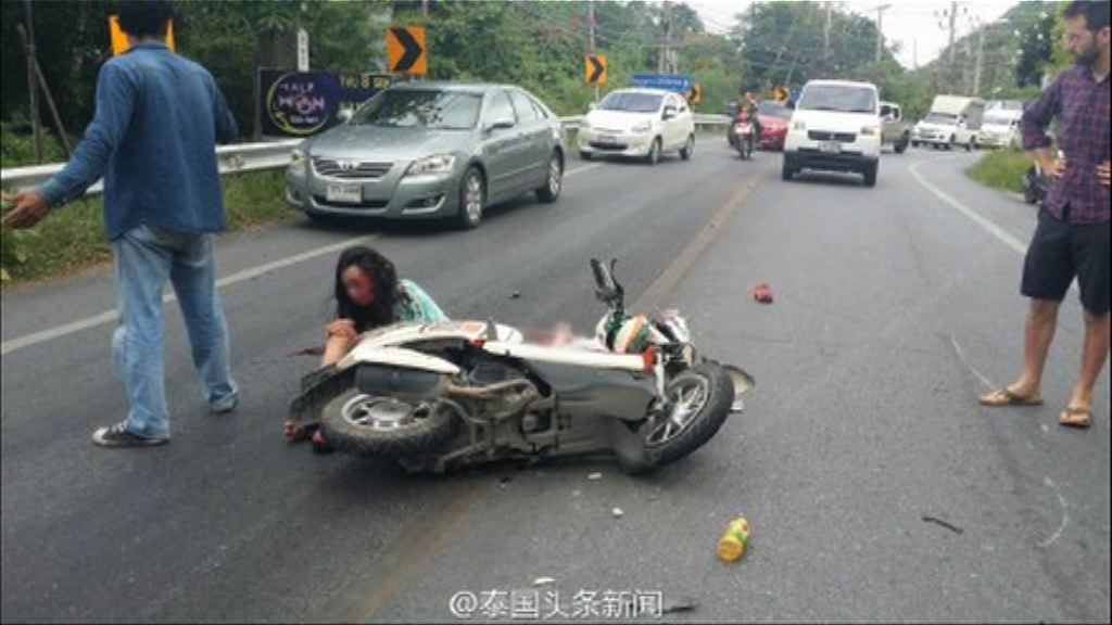港人蘇梅島駕電單車遇車禍一死一傷